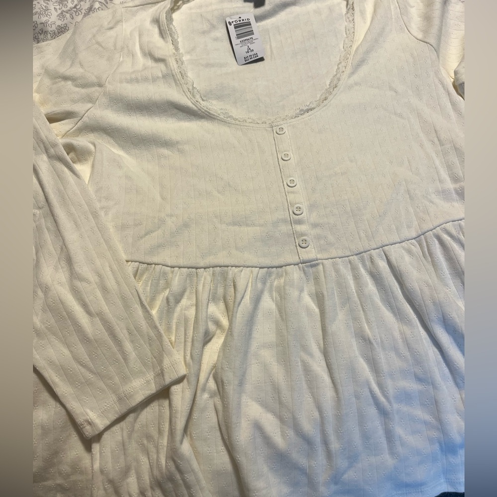 nwt torrid 2x babydoll top 
white pointelle